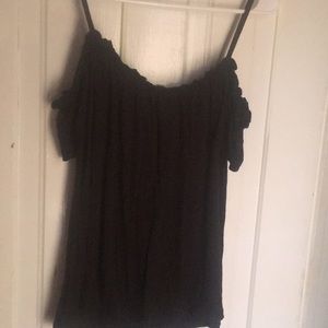 OFF THE SHOULDER BLACK TOP